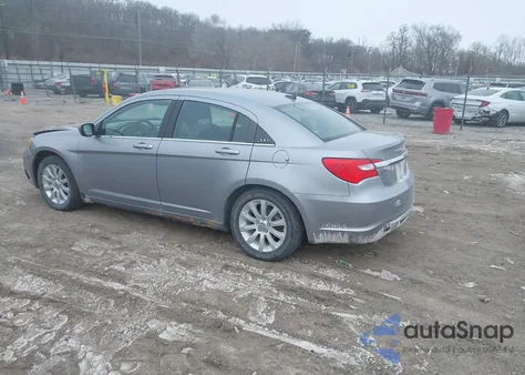 2013 Chrysler 200 Touring из США, поврежденный, VIN 1C3CCBBGXDN560163